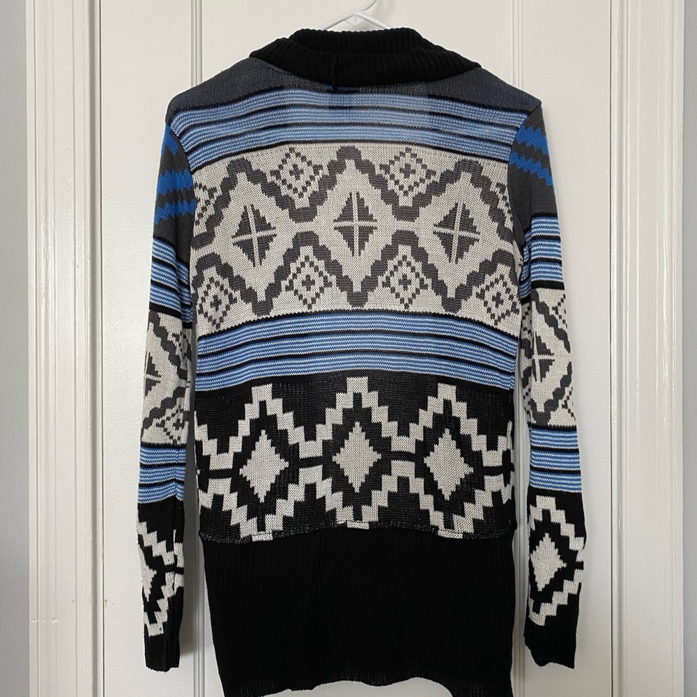 Patterned Sweater - Picture 2 of 2